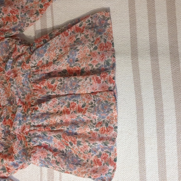 FREE WITH BUNDLE American Eagle| floral blouse - Picture 4 of 8